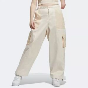 ADIDAS Women’s Adventure Cargo Pants with Adjustable Drawstring Ankle Size 10